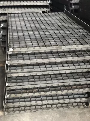 dai-ly-ban-tam-san-grating-mau-xam-uy-tin-gia-re-tai-da-nang