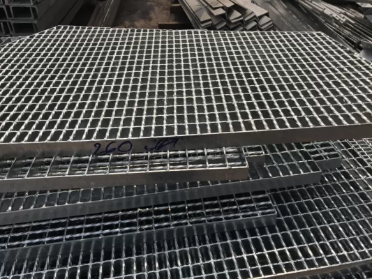 Mẫu tấm sàn Grating màu xám mua nhiều nhất tại Đà Nẵng